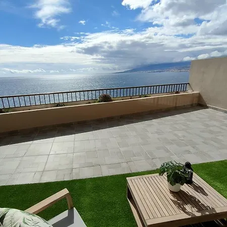 Ocean View With Terrace Appartamento Radazul