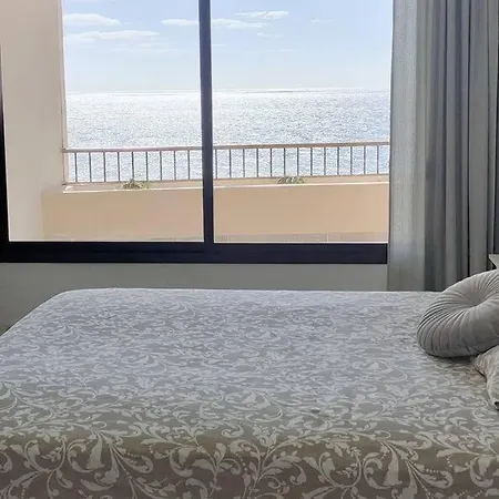 Ocean View With Terrace Appartamento Radazul